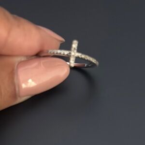 10k White Gold Cross Ring with Crystals